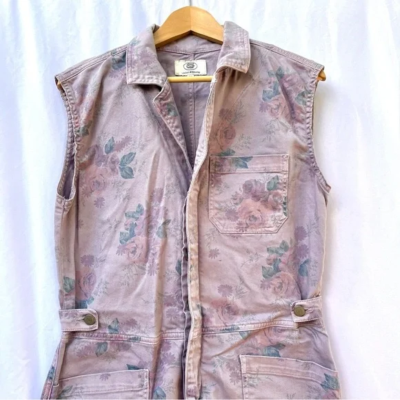 LUCKY BRAND x LAURA ASHLEY PRINTED FLORAL COVERALL SHORT IN SPRING PURPLE - Picture 5 of 10